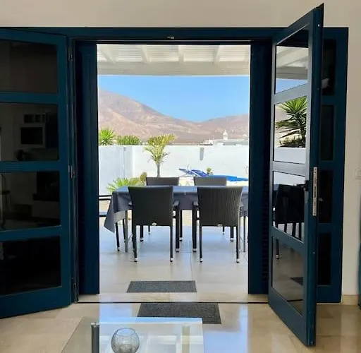 Lovely Danielle Villa Playa Blanca (Lanzarote)