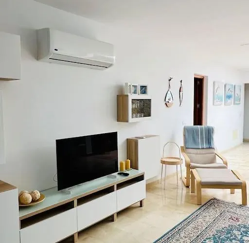 Lovely Danielle Villa *