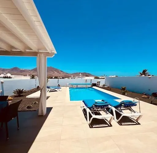 Lovely Danielle Villa *